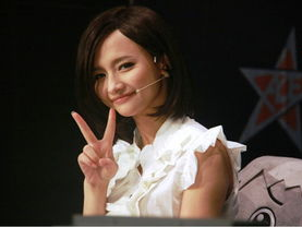 游戏风云miss,电竞女神的荣耀之路